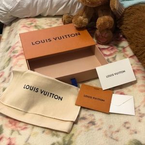 AUTHENTIC LOUIS VUITTON BOX